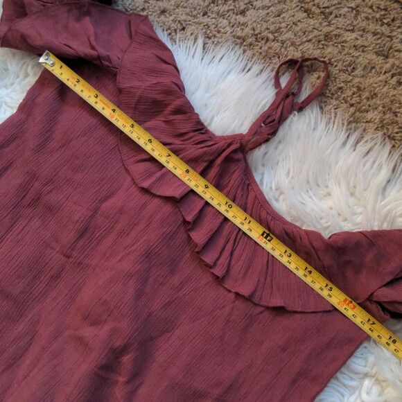 Sexy Flowy Boho Open Shoulder Mauve Top: Size Small - Picture 3 of 5